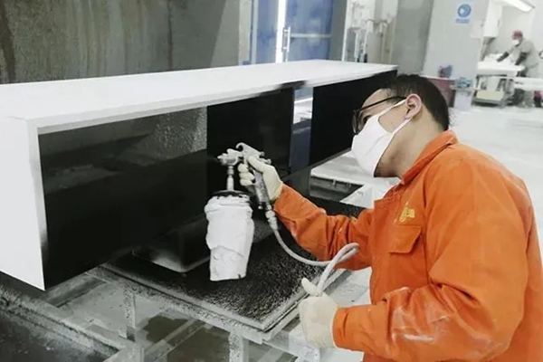 迪峰機械這款設備使得木門噴涂效率提高4倍！