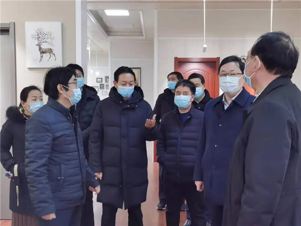 寶格潤(rùn)丨市政協(xié)副主席何建中一行深入東寶公司進(jìn)行工作調(diào)研
