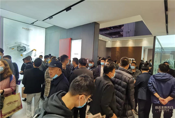 尚品本色木門攜高顏新品驚艷亮相上海建博會(huì)
