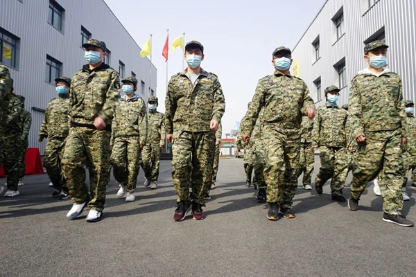三峰家居舉行2021年度軍訓(xùn)活動