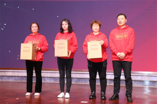 群喜木門：“銳意革新,礪行致遠(yuǎn)”2021年優(yōu)秀經(jīng)銷商峰會舉辦