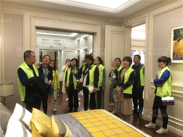廣千木門整木定制：廣千商學院2104班圓滿結(jié)束！