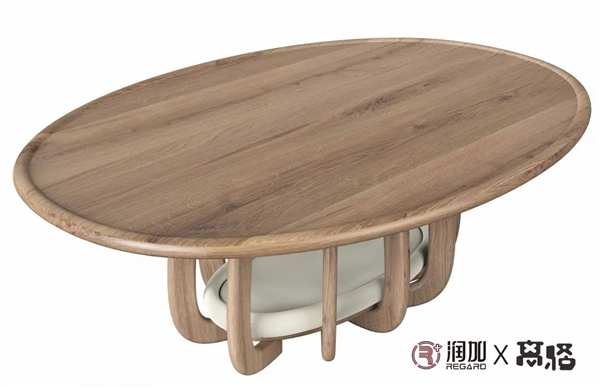 潤成創(chuàng)展：這只貓，竟然……賴在凳子上不走了！