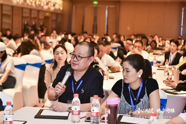 同心共隨 穩(wěn)步升維 | 2021喬金斯整木定制年中經(jīng)銷商大會(huì)圓滿落幕！