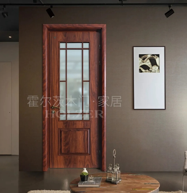 霍爾茨木門：黃色墻面搭配這樣的門，即刻點亮平淡生活