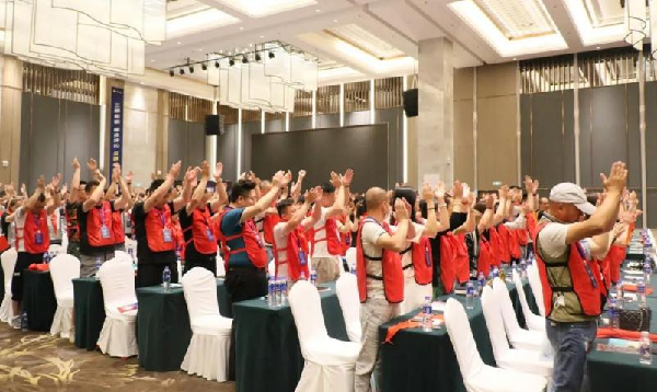 三峰家居丨全國卓越經(jīng)銷商聚首一堂，蓄力前行，誰與爭峰！