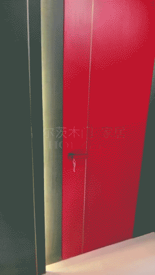霍爾茨木門：當(dāng)下最熱紅配綠，竟然這么高級(jí)！