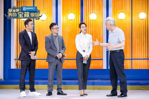 尚佰木門參加寶藏家居，攜手央視聯(lián)袂紅星