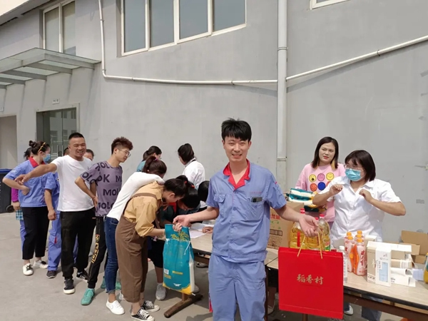 情滿中秋|金迪木門祝全體家人中秋節(jié)快樂！