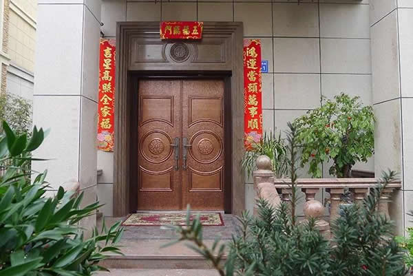 一扇好門，一個家