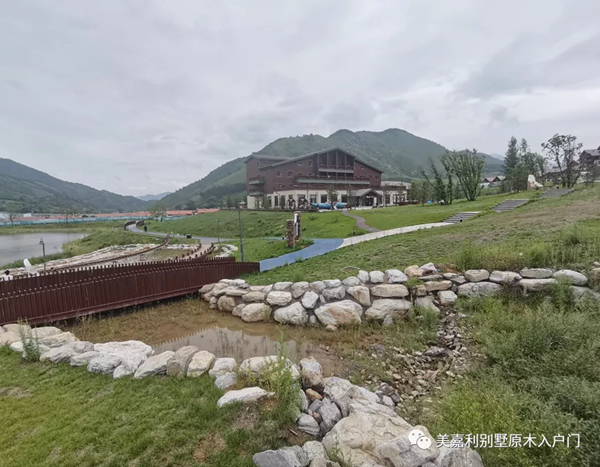 美嘉利：涼爽之夏，游海坨美景，享原木之門(mén)