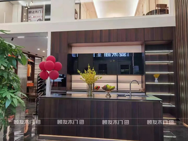 告別內(nèi)卷 顧友第三代環(huán)保定制家居館落成