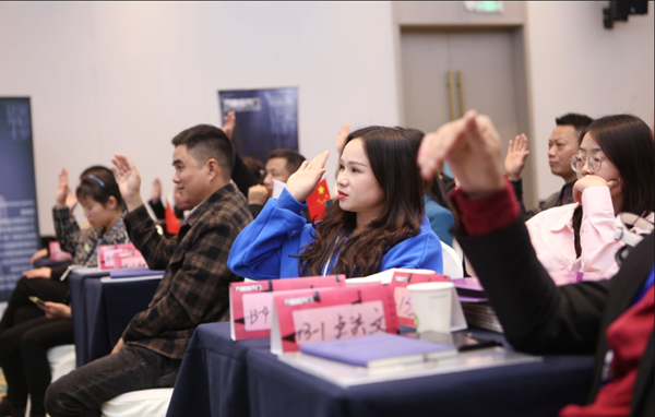 勢(shì)·英雄匯聚 | 萬(wàn)嘉信木門2022經(jīng)銷商賦能峰會(huì)南昌站圓滿收官