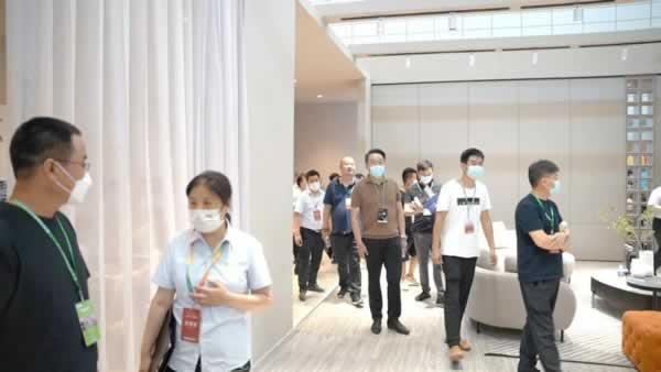 簡一家居