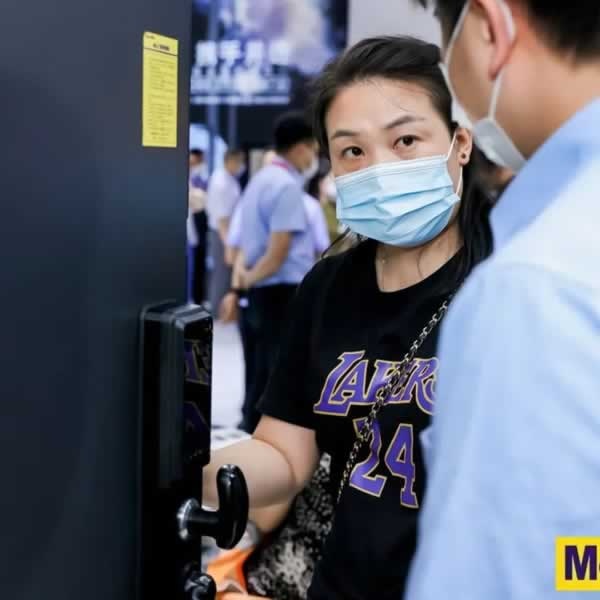 美心家美木門(mén)