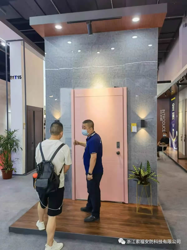 索福木門 | 直擊現(xiàn)場，SOFU.金域門博會首日反響熱烈，精彩紛呈！
