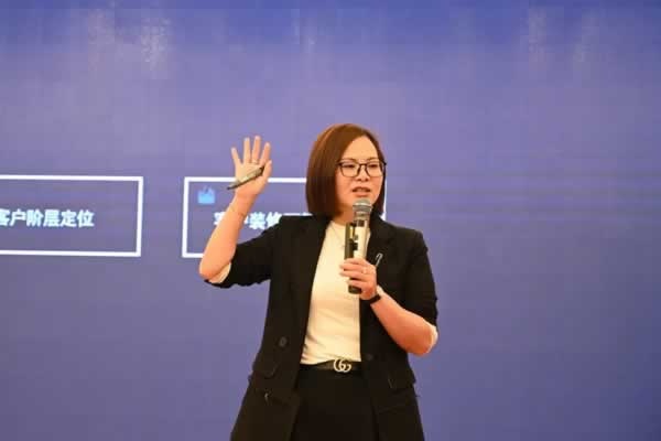 喬金斯木門(mén)