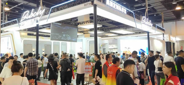 門博會(huì)火爆直擊丨巴堡麗木門C位出道自帶光環(huán)，開場(chǎng)即爆滿！