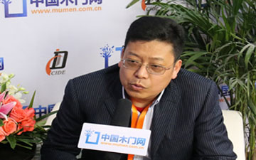 邁尚機(jī)械：專注研發(fā)木門專用機(jī)，解決產(chǎn)能問題