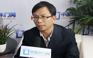 偉爵木門：專注原木定制，大力扶持經(jīng)銷商，共謀發(fā)展