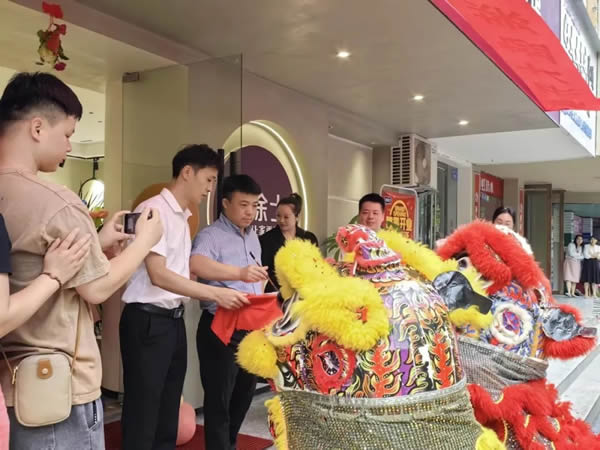 品牌之光，榮耀時刻，美涂士喜訊連連福利多多！