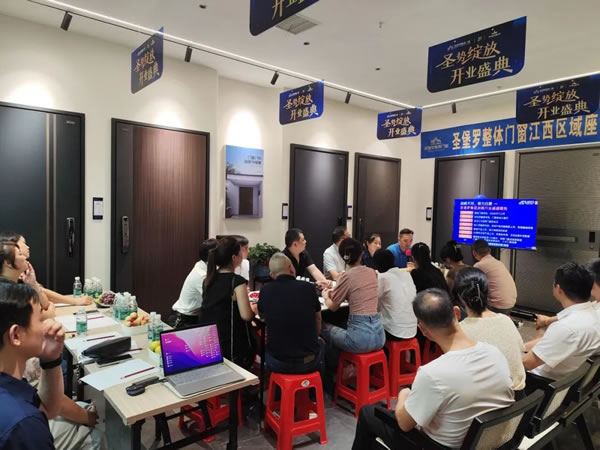 攜手經(jīng)銷商游學(xué)探店！共賀多地新店“圣”勢綻放！