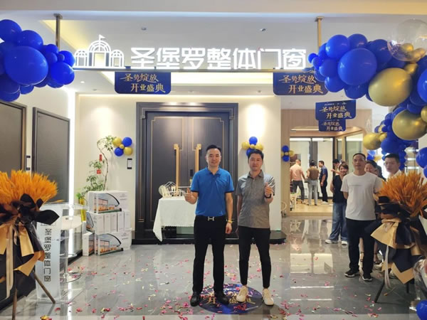 攜手經(jīng)銷商游學(xué)探店！共賀多地新店“圣”勢綻放！