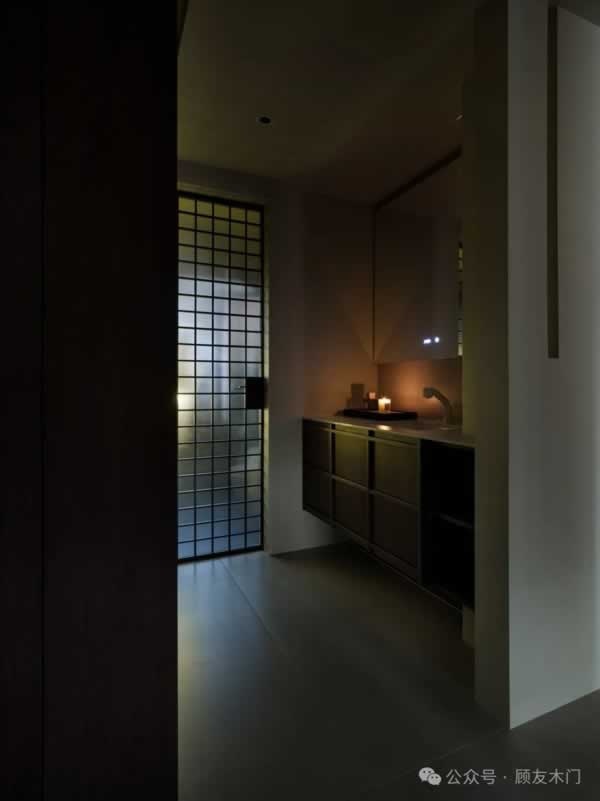  顧友木門(mén)