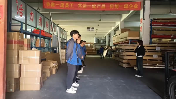 萬嘉信木門 | 全員堅(jiān)守崗位 開啟年終沖刺模式