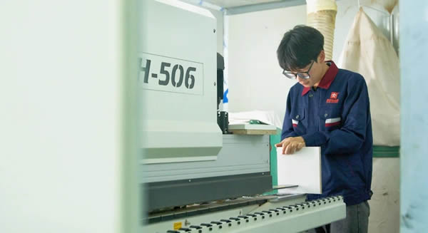 解鎖板材封邊黑科技，康菲攜PUR新品亮相3月中國家博會（廣州）