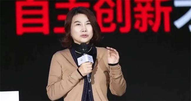 格力電器董事會(huì)換血！71歲董明珠卸任總裁！
