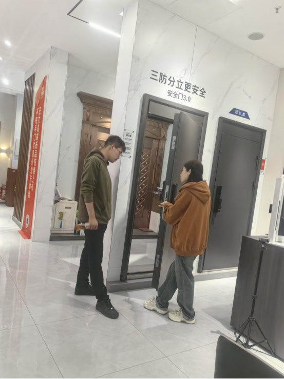 王力門業(yè) | 天津市靜海區(qū)經(jīng)銷商張琪：小區(qū)精準(zhǔn)爆破式營銷創(chuàng)造單月35萬奇跡