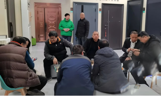 王力門業(yè) | 河北邯鄲經(jīng)銷商王秀萍：3天賣4樘機(jī)器人防盜門成交超6萬，她的秘訣曝光！