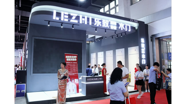 明星助陣！樂致木門成為永康門博會超火爆的展位！