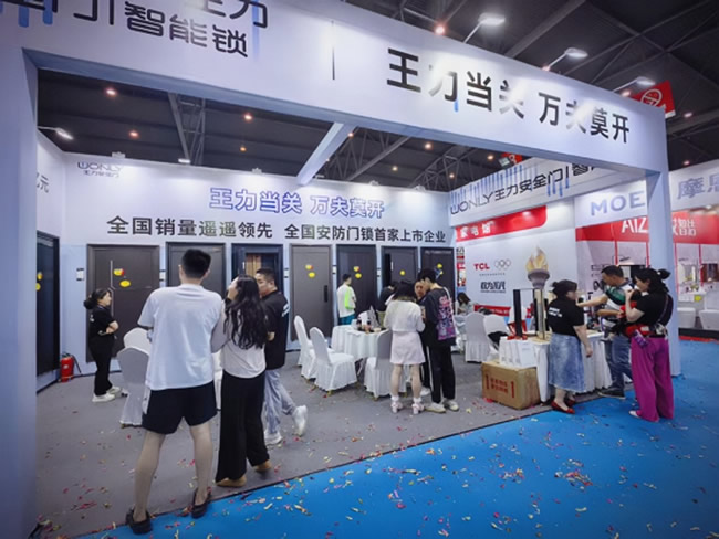 王力門業(yè) | 成都經(jīng)銷商廖芳霞：抖音直播“掘金”8.7萬，門鎖行業(yè)線上突圍新典范！