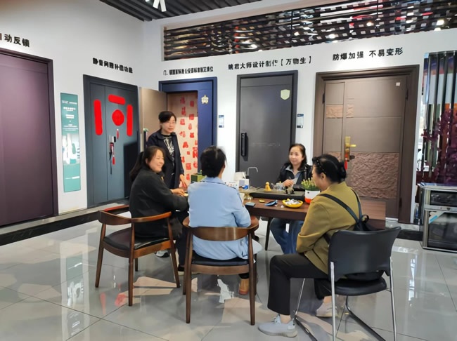 王力門業(yè)