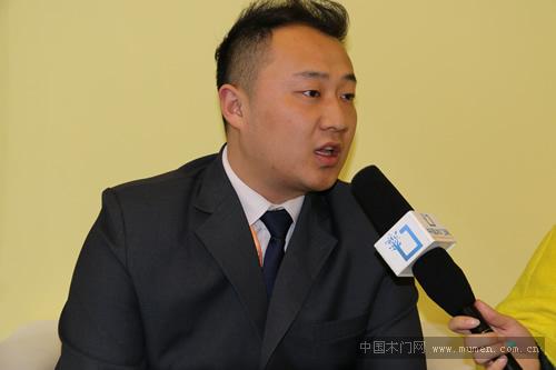 日上木門(mén)李博