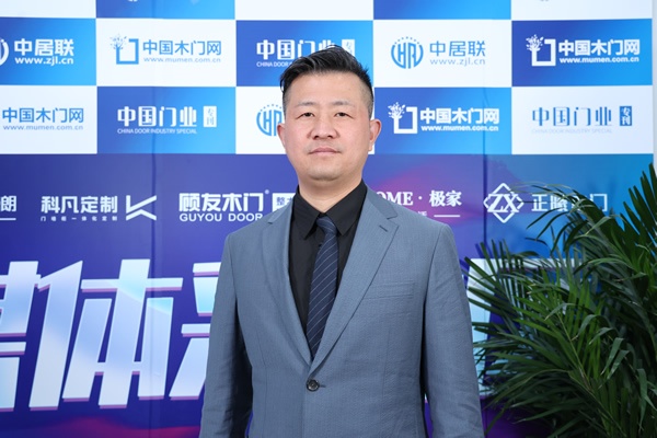 唯繡家居董事長羅年?duì)N